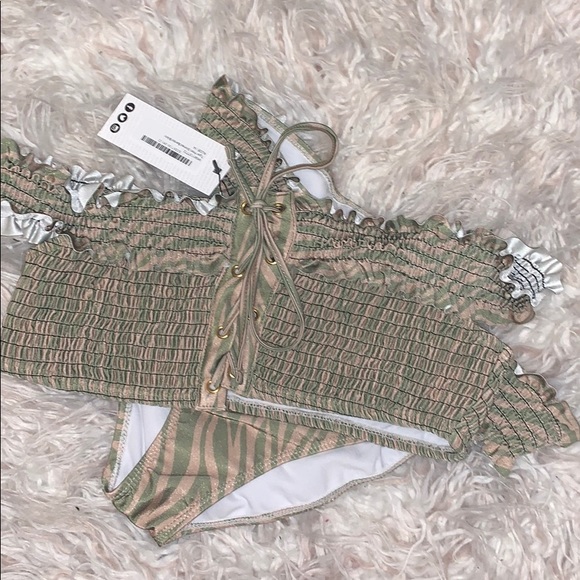 Boohoo Other - Tiger print beautiful green boohoo bikini